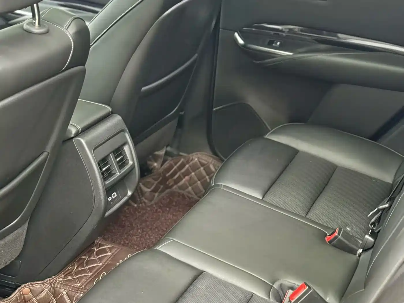 Cadillac XT4 2018 Model 28T 2WD Technology фото 6