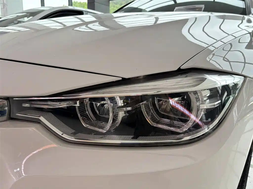 BMW 3 Series 2018 320i M Sport Package фото 7