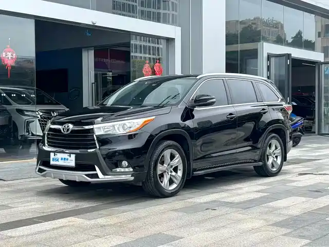 Toyota Highlander 2018 2.0T 4WD Luxury 7-seater (China V) — фото 1