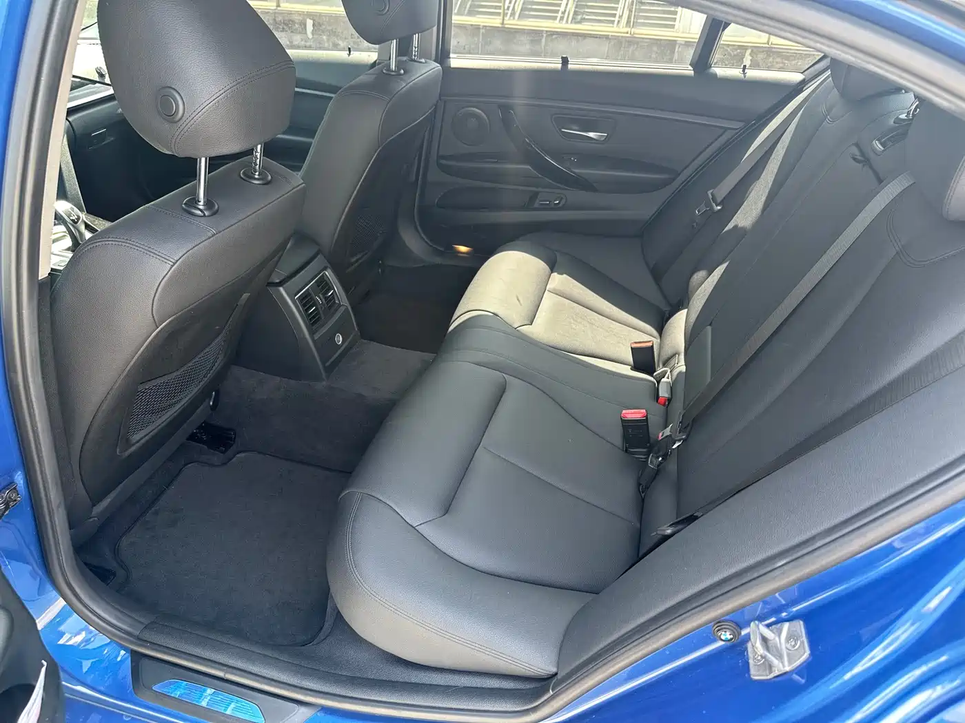 BMW 3 Series 2017 320Li M Sport фото 9
