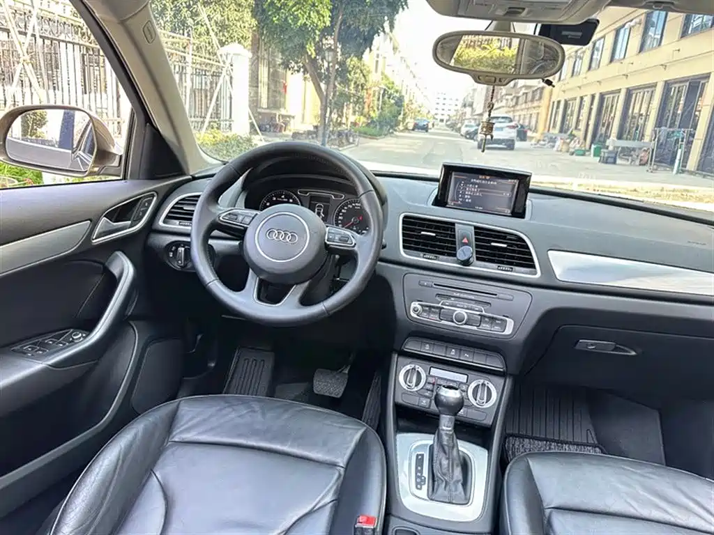 Audi Q3 2016 30 TFSI Heritage Edition Comfort фото 13