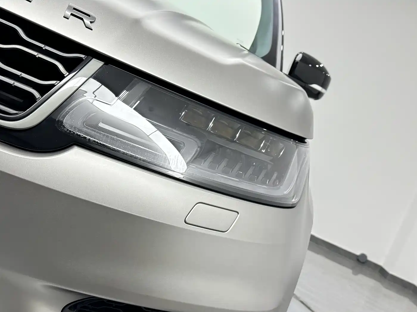 Land Rover Range Rover Sport 2020 3.0 L6 SE фото 16
