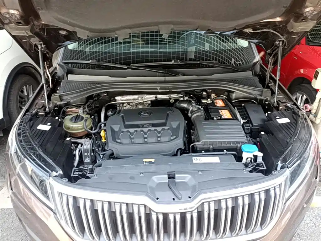 Škoda Kodiaq 2019 Facelift TSI330 7-Seater 2WD Luxury Premium Edition China VI фото 20