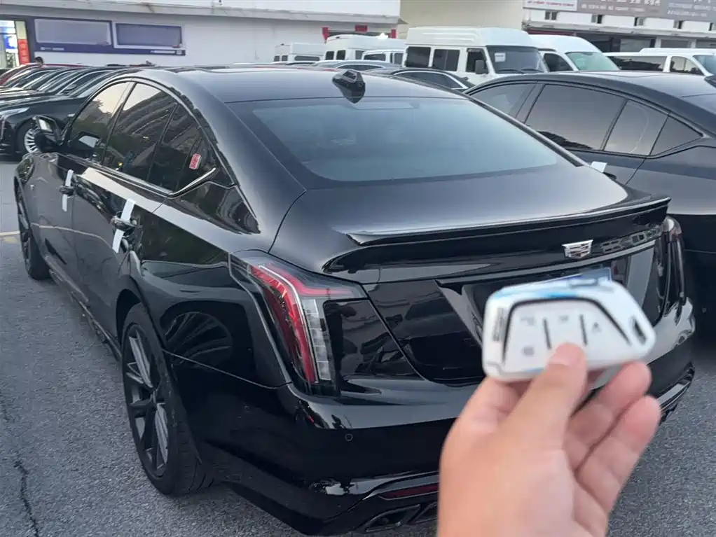 Cadillac CT5 2023 28T Platinum Super Assisted Driving Edition фото 11