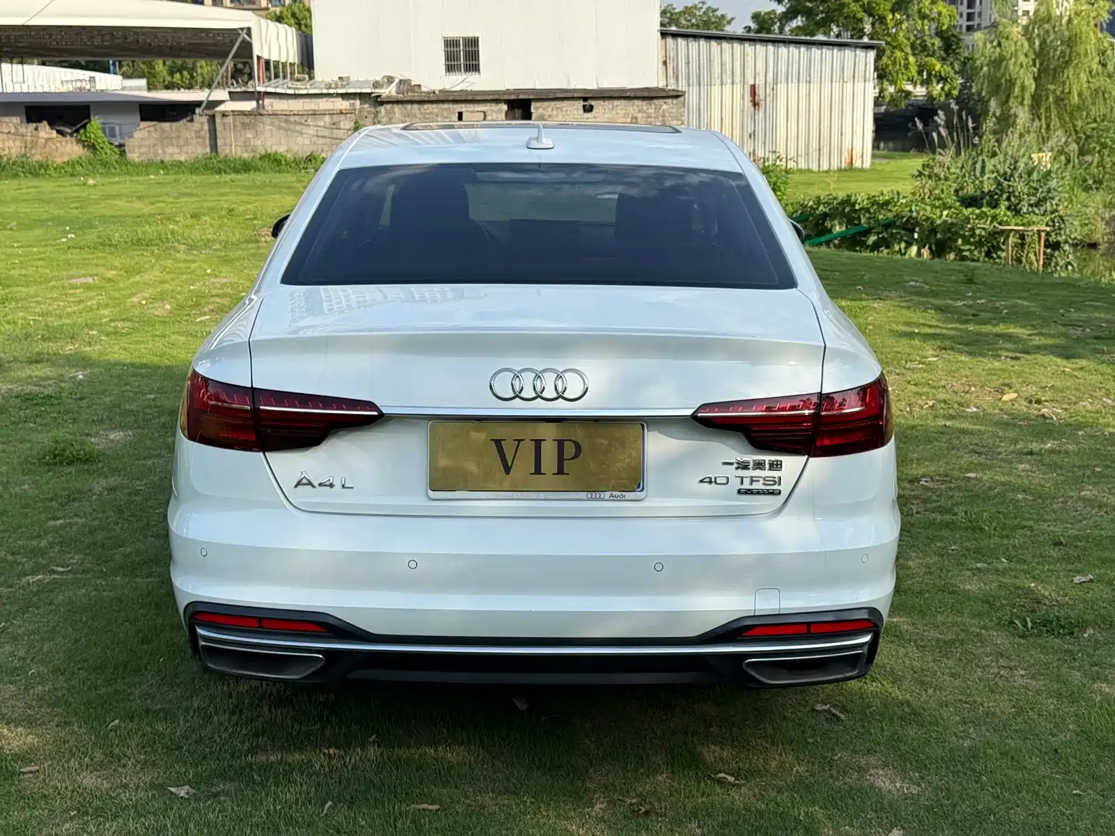 Фото 5 - Audi A4L