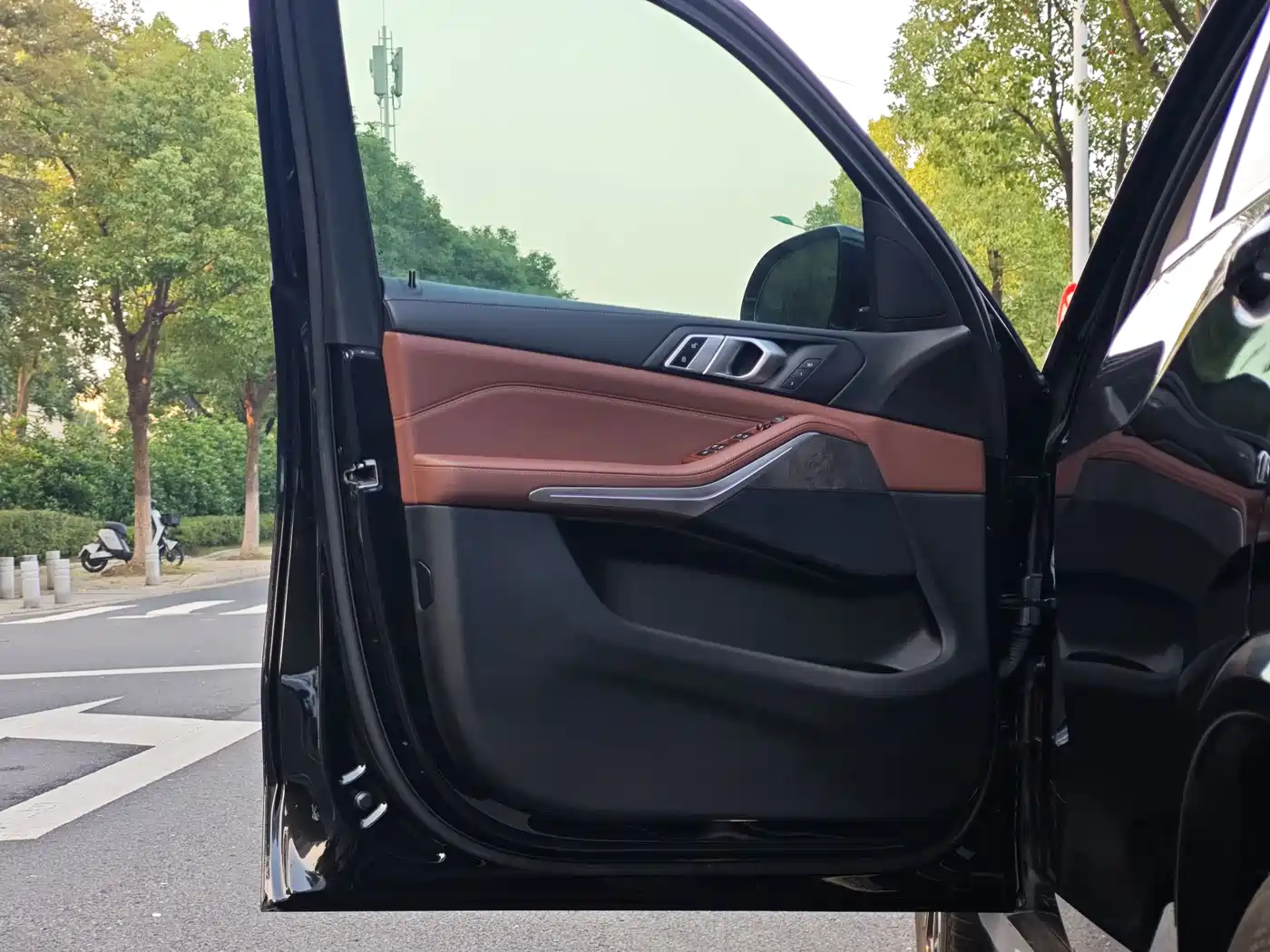 BMW X5 (Import) 2020 xDrive40i M Sport Package фото 7