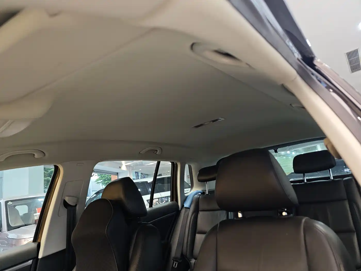 Volkswagen Tiguan 2015 1.8TSI Automatic 2WD Comfortline фото 13
