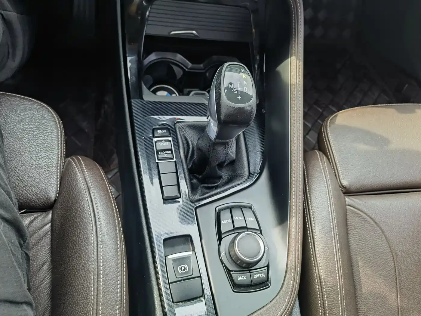 BMW X1 2018 sDrive18Li Premium Model фото 13