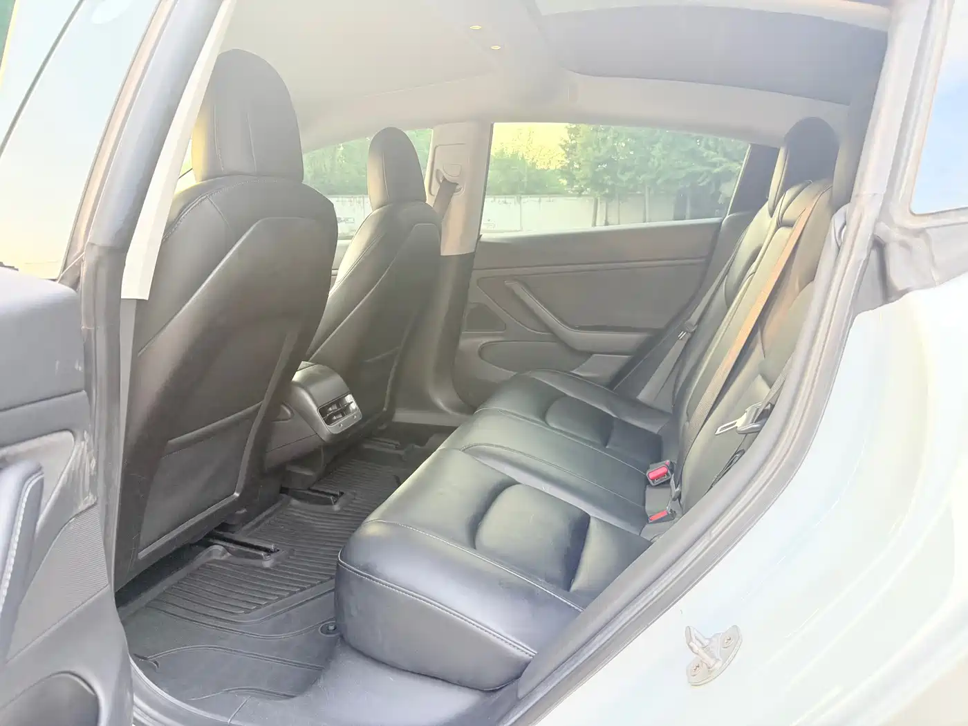 Tesla Model 3 (Import) 2019 2019 Long Range All-Wheel Drive Edition