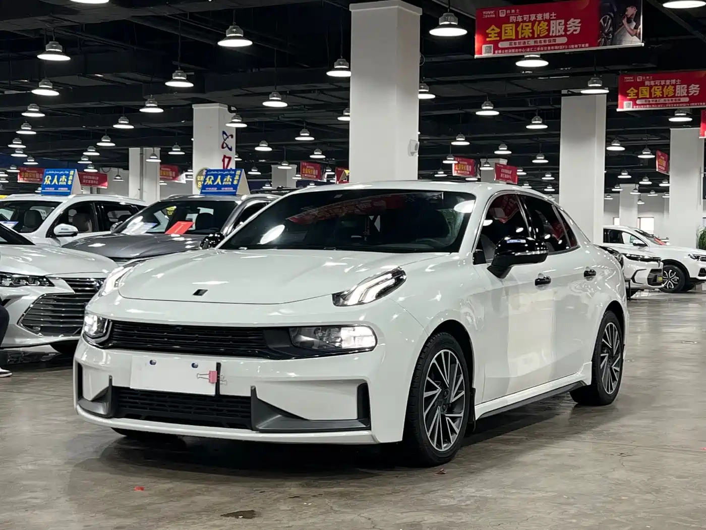 Lynk & Co 03 2021 2.0TD Auto Jin Plus фото 3