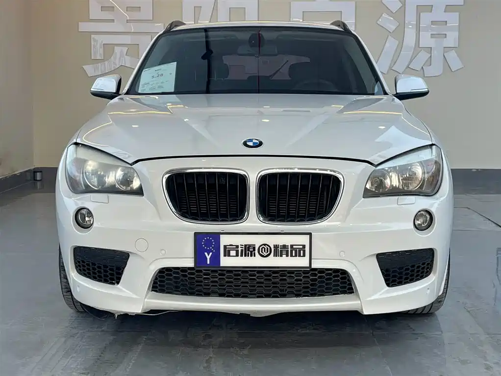 BMW X1 2015 Model sDrive18i Fashion Advanced Edition фото 2