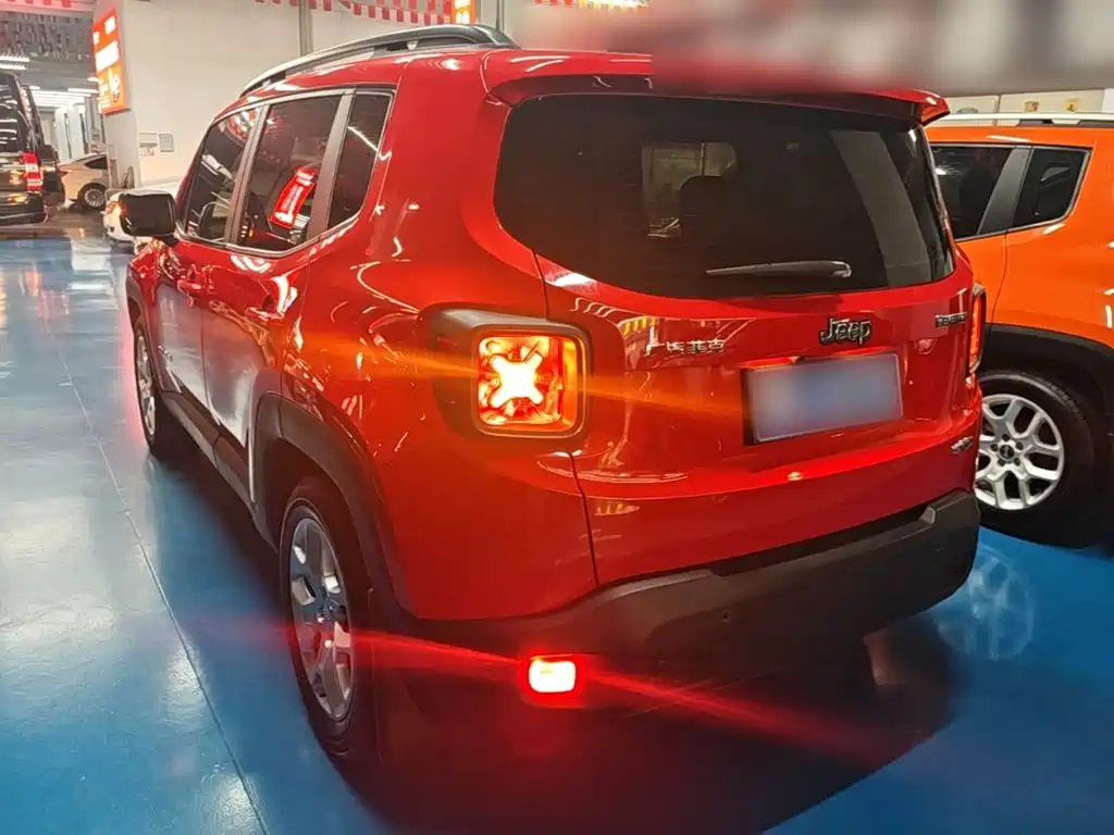 Jeep Renegade 2018 2018 Connected Large Screen Edition 180T Automatic High Energy