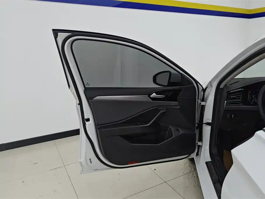 Volkswagen Sagitar 2022 280TSI DSG Soaring Edition фото 7