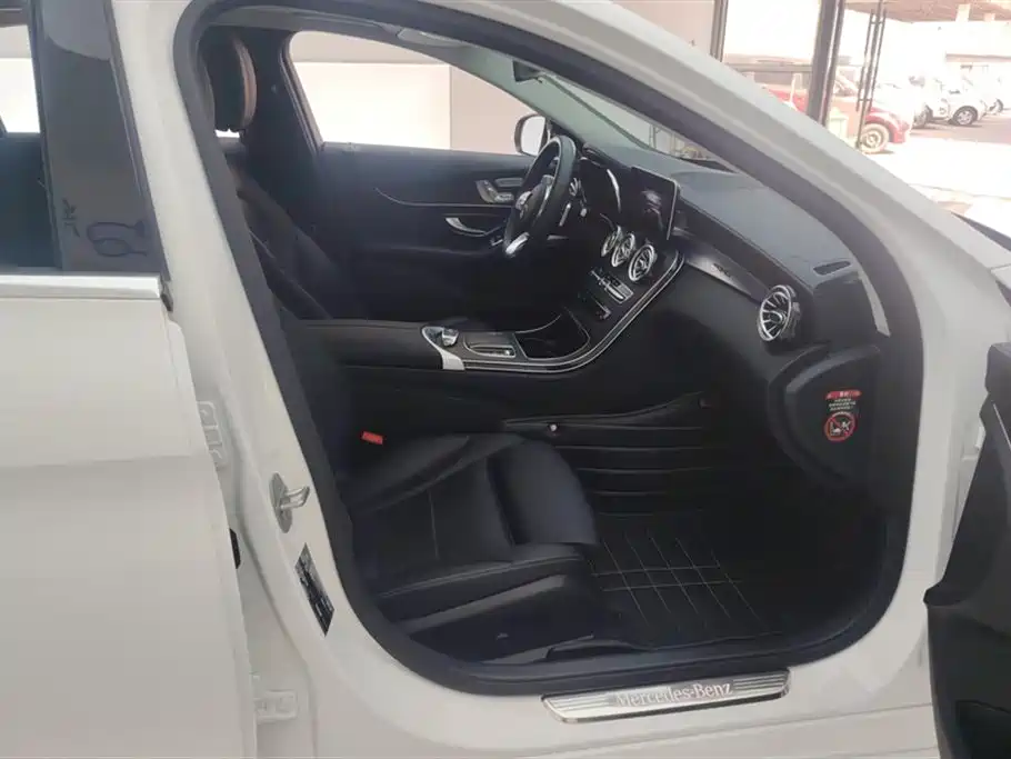 Mercedes-Benz C-Class 2020 Facelift C 260 L Sport фото 8