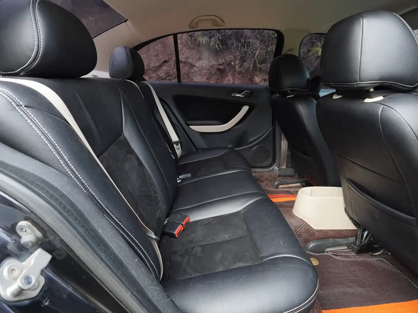 Volkswagen Lavida 2013 1.6L Manual Trend Edition фото 11