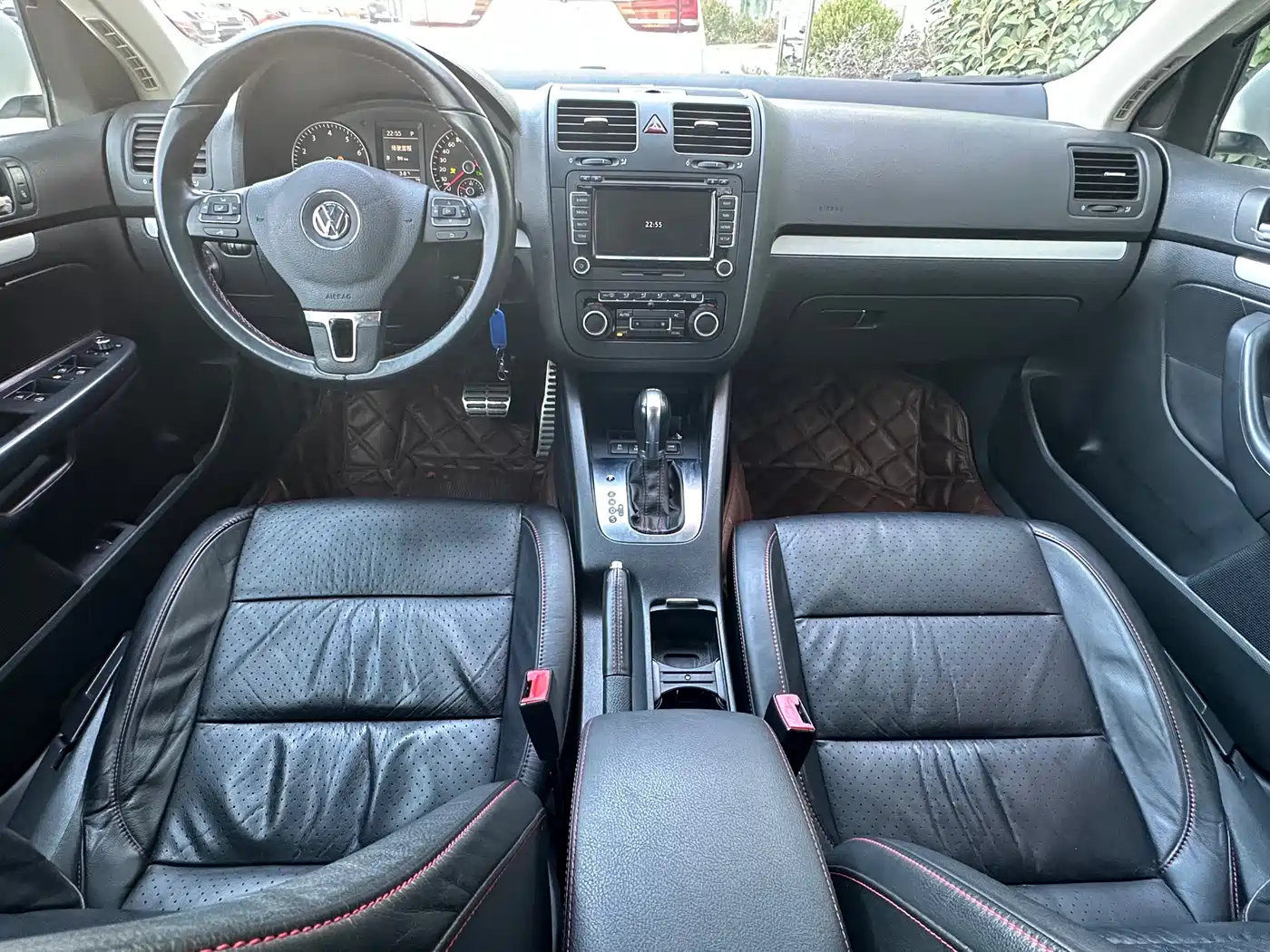 Volkswagen Sagitar 2011 1.8TSI Automatic Champion Edition фото 9