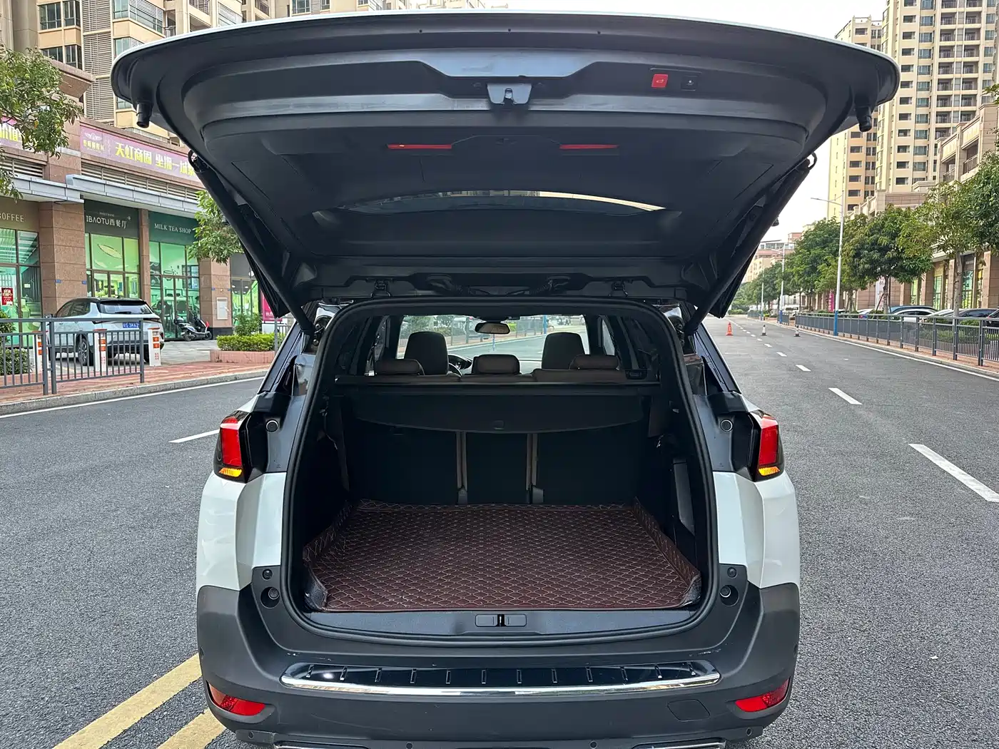 Peugeot 5008 2017 380THP 7-Seater Luxury GT Edition фото 19
