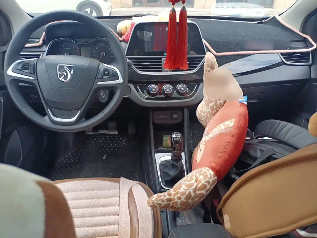 Baojun 310 2016 2016 1.2L Manual Luxury Type