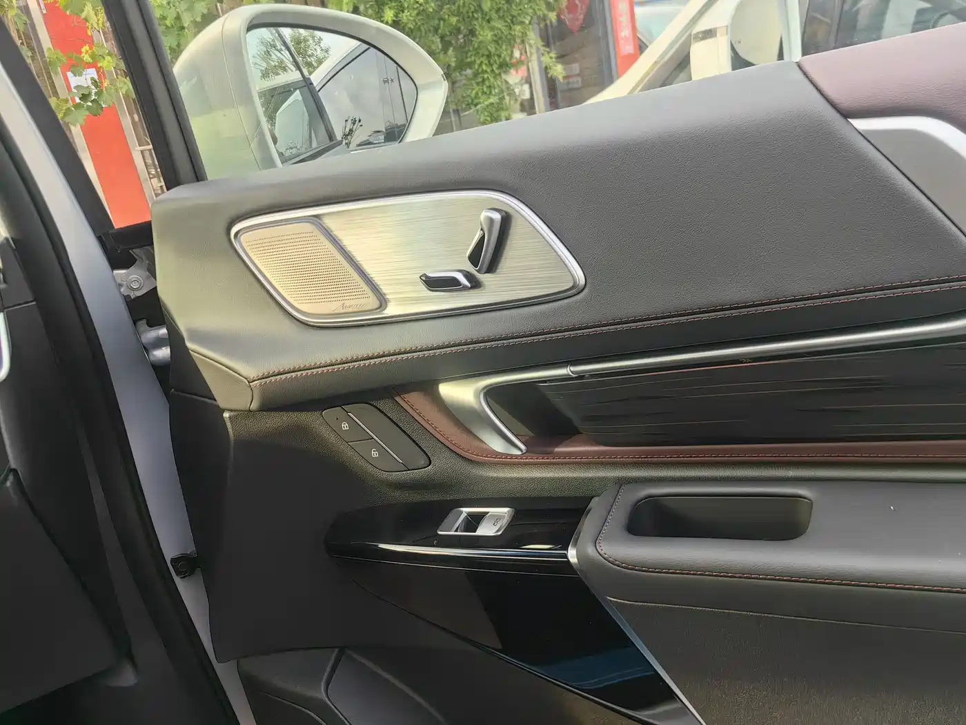 Buick Century 2025 2.0T 7-Seater World Edition фото 15