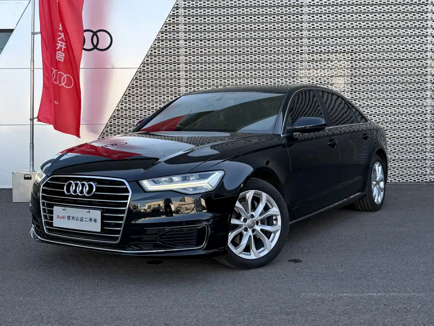 Audi A6L 2018 30th Anniversary 35 TFSI Fashion