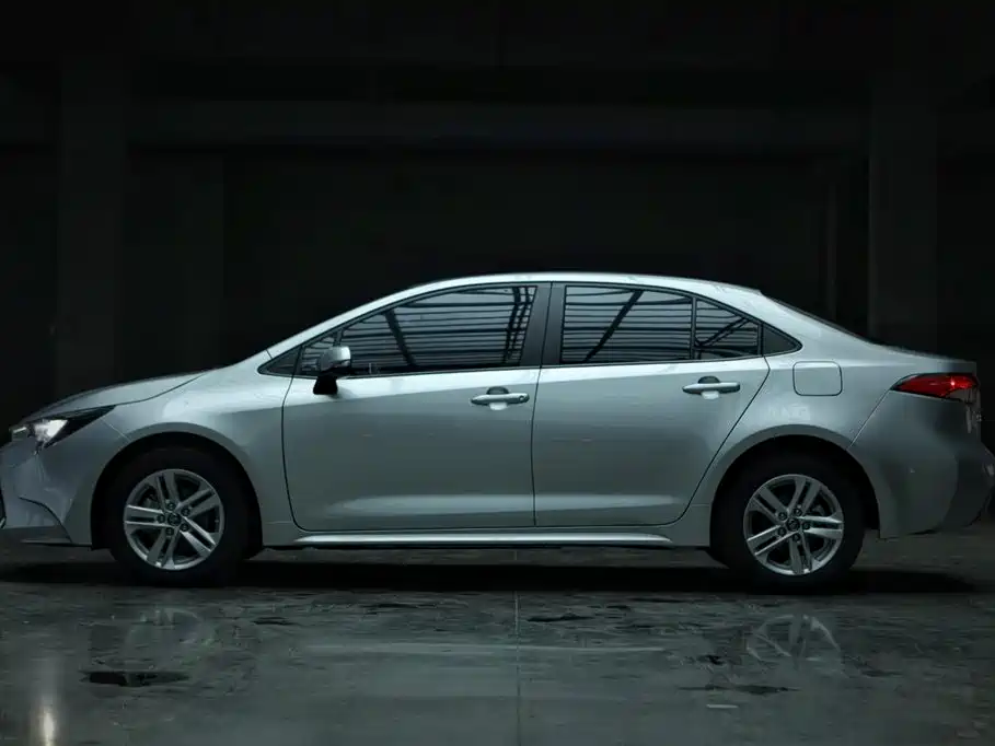 Toyota Levin 2022 185T CVT Luxury Edition фото 8
