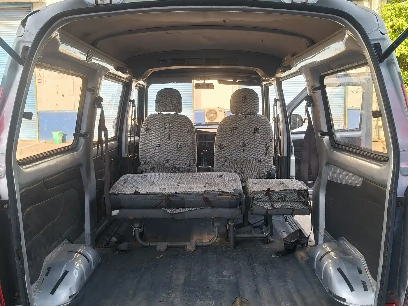 Wuling Motors Wuling Rongguang 2016 2014 1.2L S Base Model