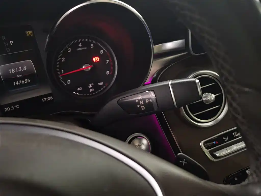 Mercedes-Benz GLC 2016 GLC 300 4MATIC Dynamic фото 14