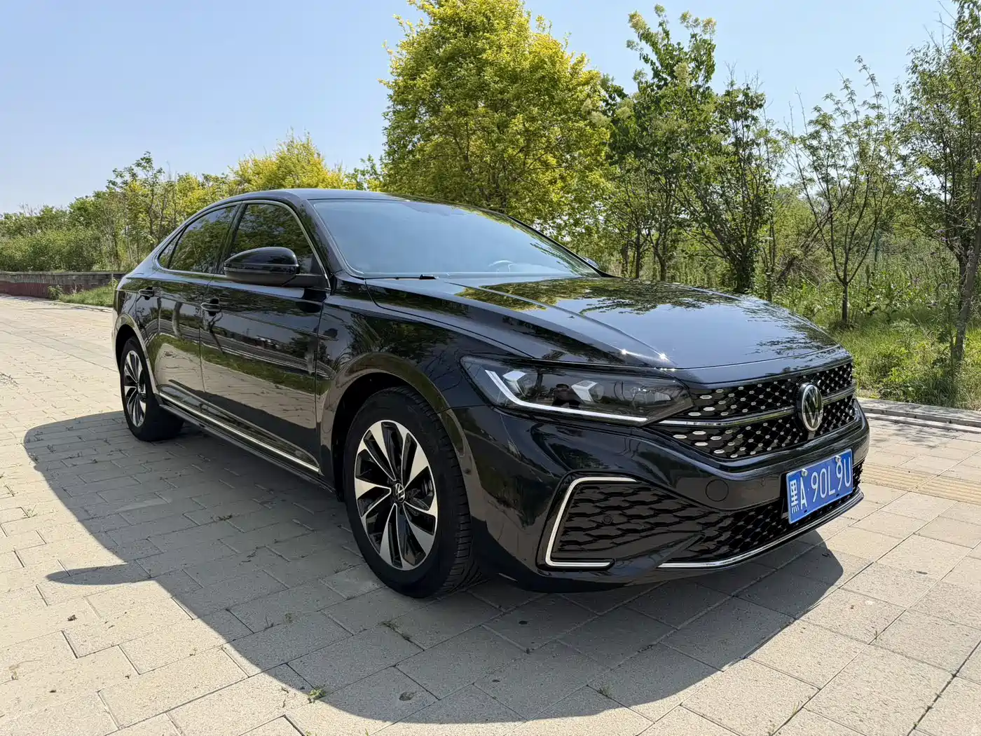 Фото 3 - Volkswagen Passat