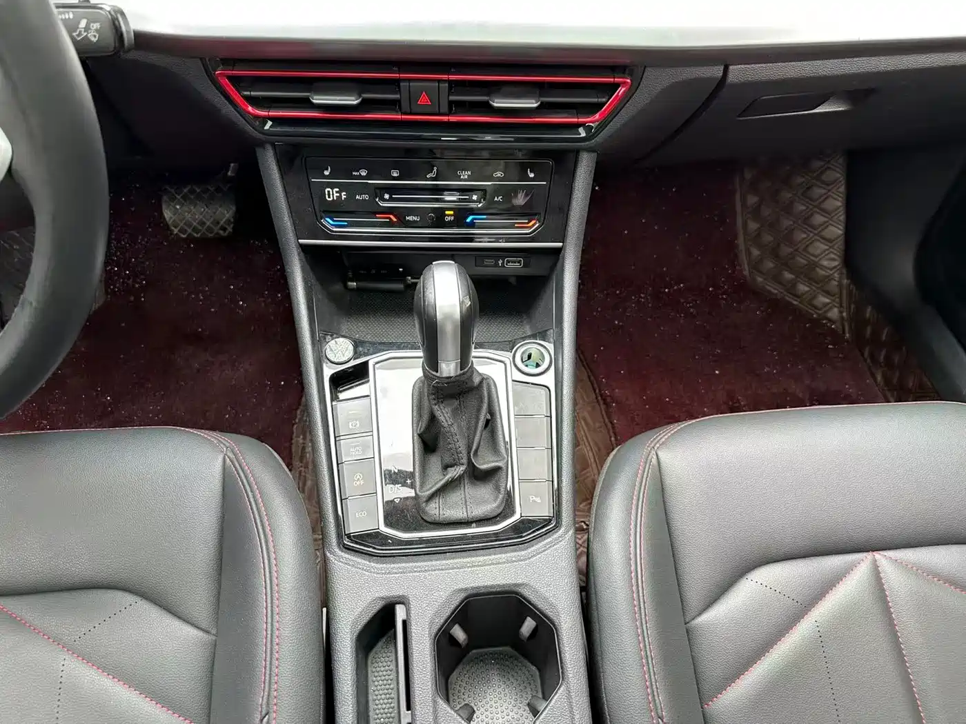 Volkswagen Lavida 2023 Model 280TSI DSG Starlight Eternal Edition фото 16