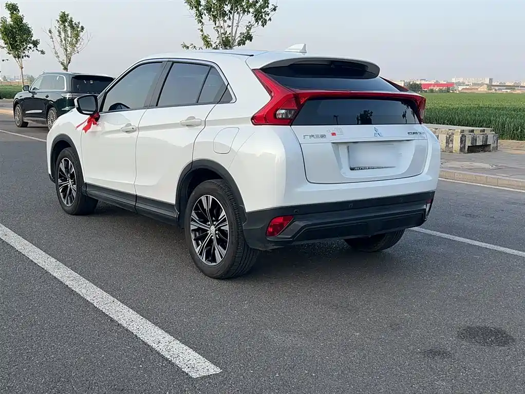 Mitsubishi Eclipse Cross 2018 1.5T CVT 2WD Fearless Edition фото 24