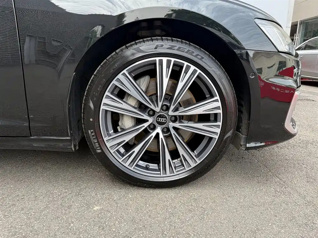 Audi A6L 2024 55 TFSI quattro Exclusive Dynamic фото 18