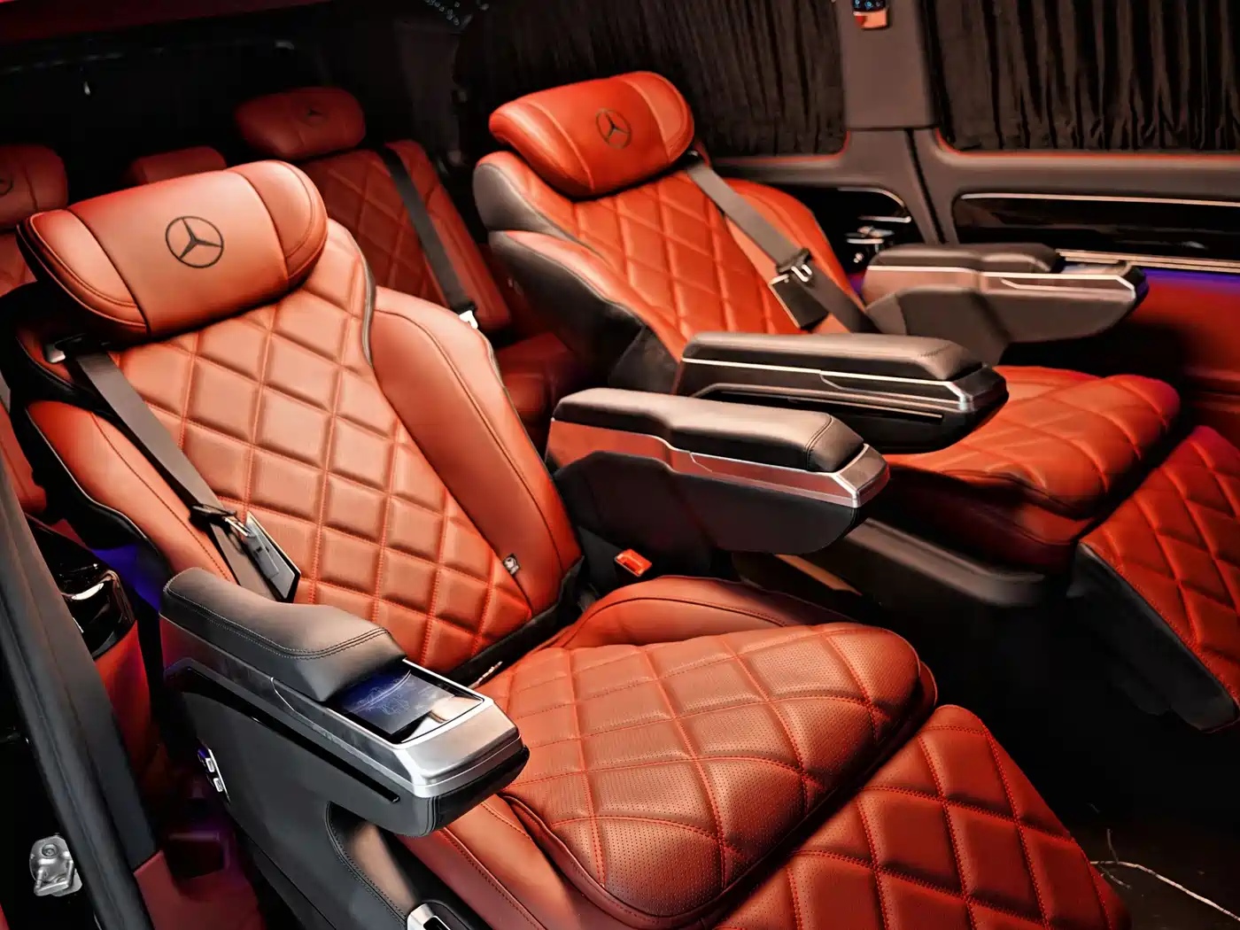 Mercedes-Benz Vito 2024 2.0T Elite Edition 7-Seater фото 20