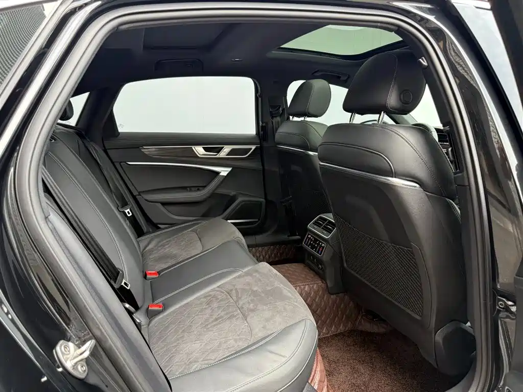 Audi A6L 2024 55 TFSI quattro Exclusive Dynamic фото 14