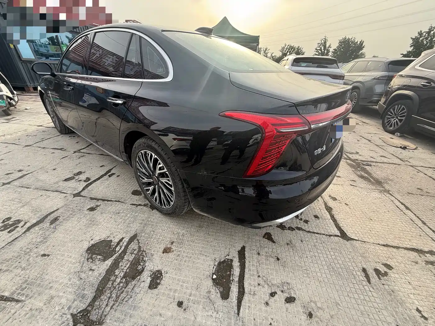 Hongqi H5 2025 2.0T Automatic Qixiang 500,000 Units Commemorative Edition фото 9