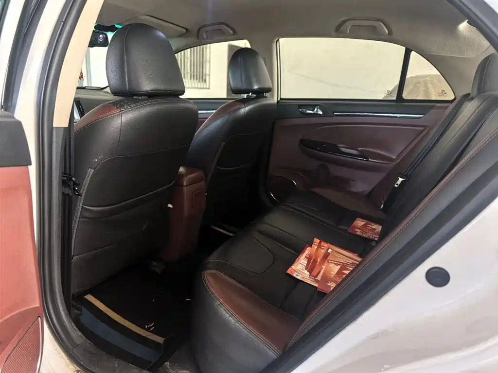 BYD Surui 2015 Facelift 1.5L Manual Comfort фото 5