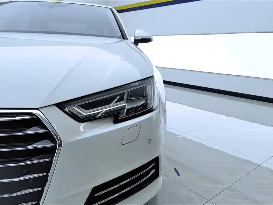 Audi A4L 2017 Plus 40 TFSI Style фото 5