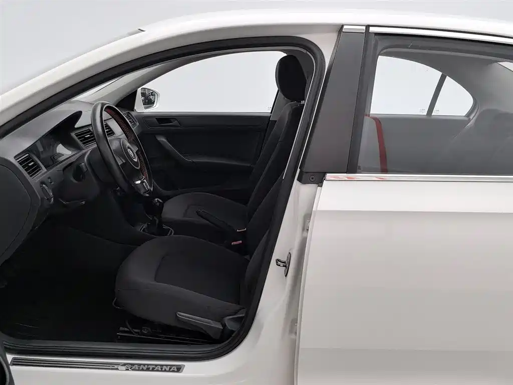 Volkswagen Santana 2013 1.6L Manual Trend Edition фото 10