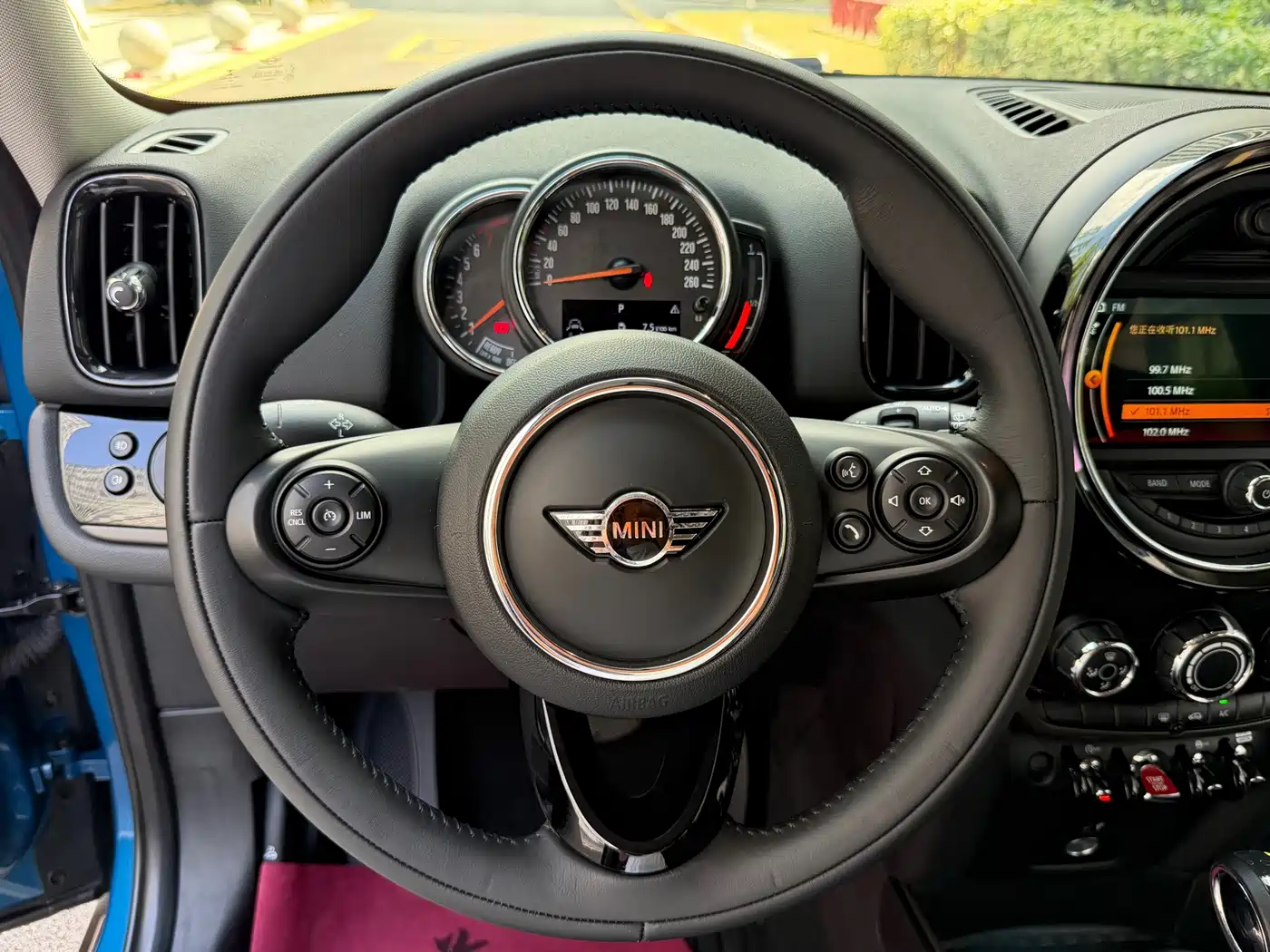 Фото 13 - MINI COUNTRYMAN