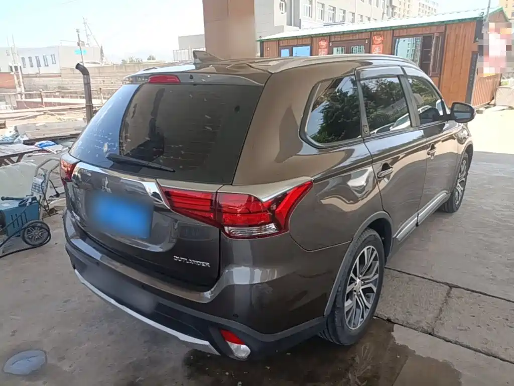 Mitsubishi Outlander 2017 2017 2.0L 2WD Glory 5-seater