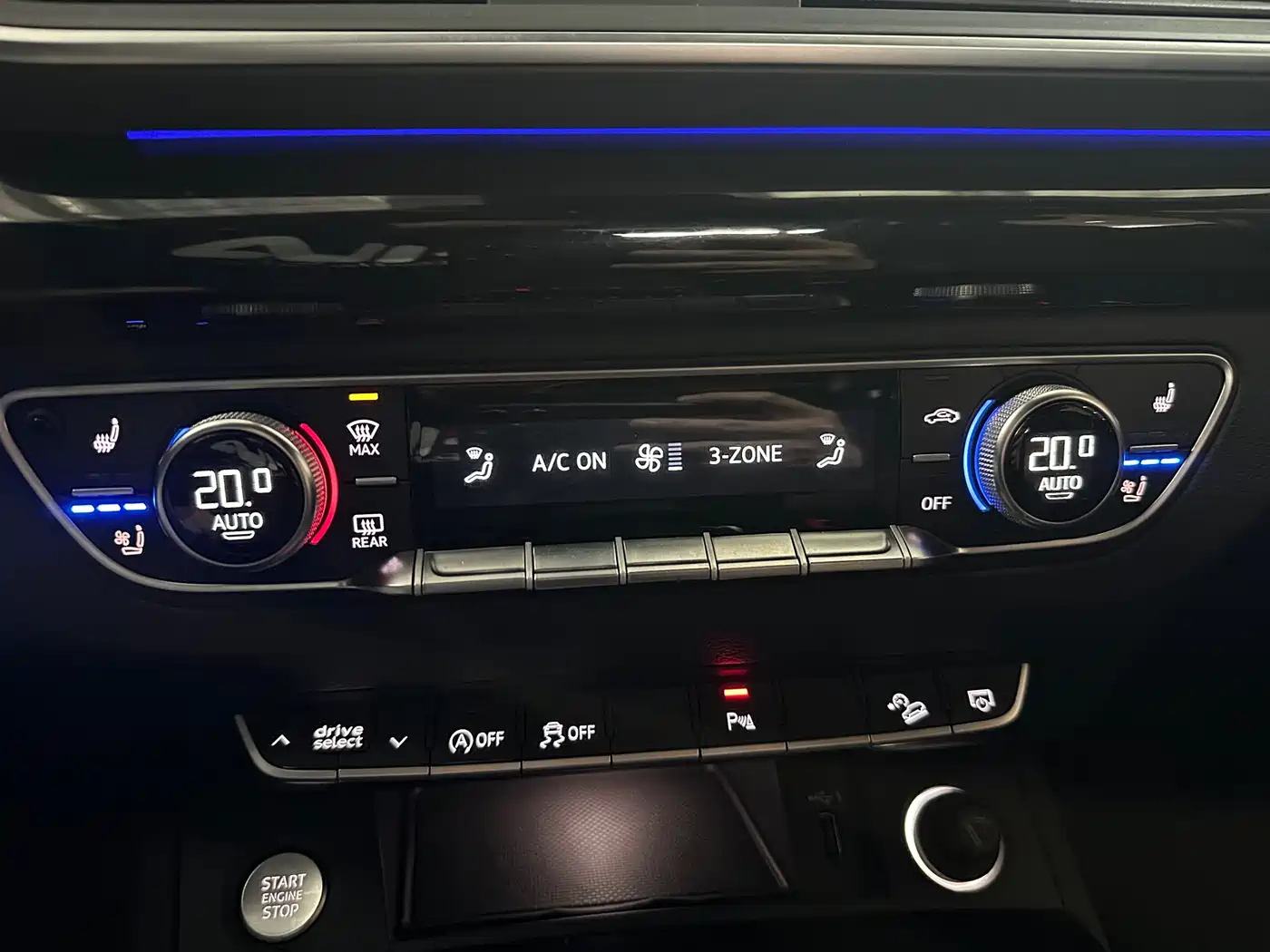 Audi Q5L 2020 Facelift 40 TFSI Honor Fashion фото 10