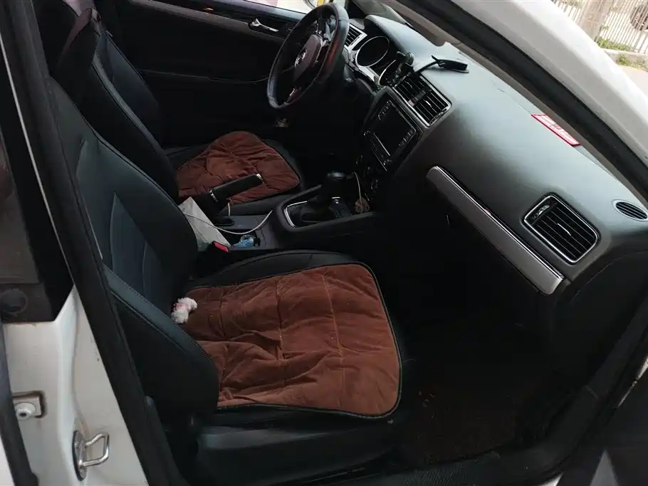 Volkswagen Sagitar 2018 280TSI DSG Spark Edition фото 8