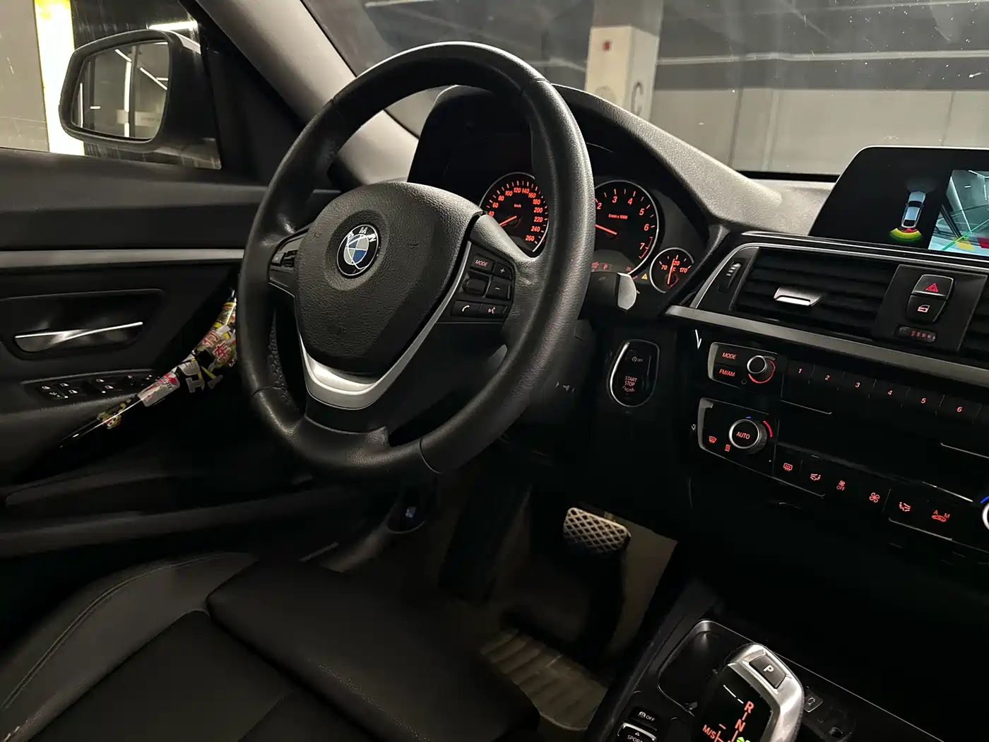 BMW 3 Series GT 2018 320i Fashion фото 27