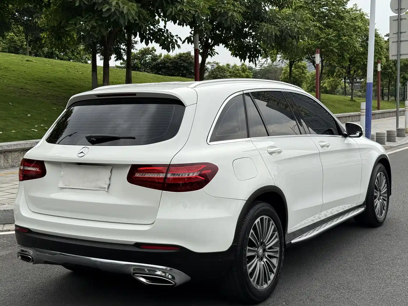 Mercedes-Benz GLC 2016 2016 GLC 200 4MATIC