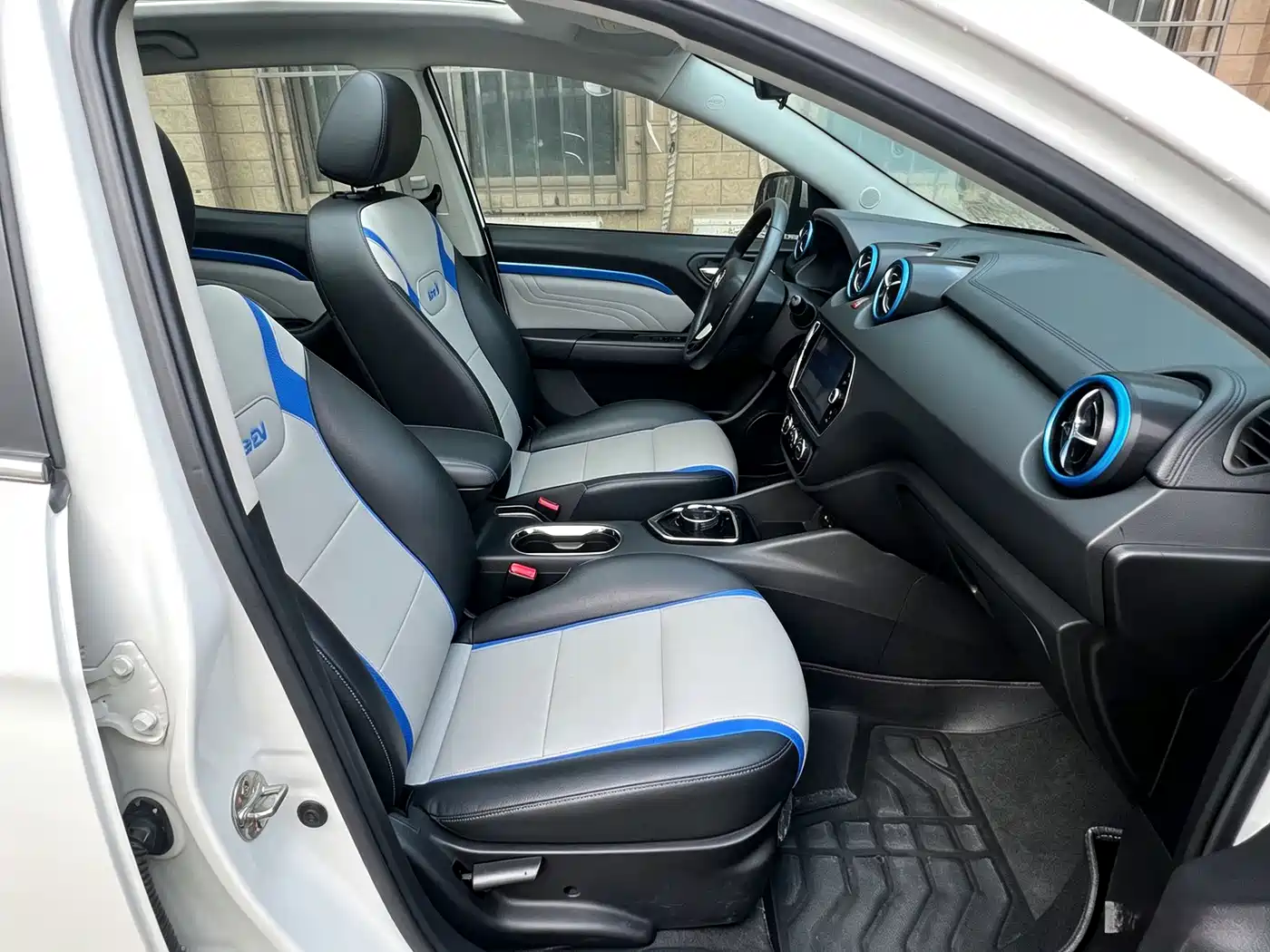 Soueast DX3 New Energy 2018 2018 EV400 Flagship Edition