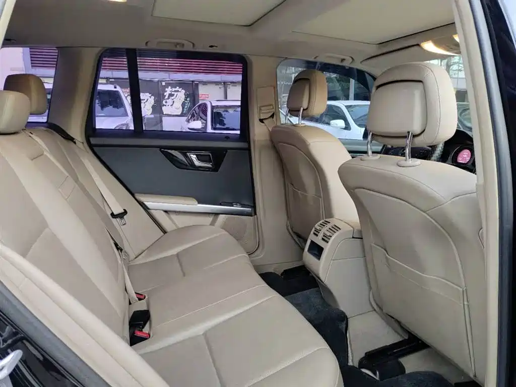 Mercedes-Benz GLK-Class (Import) 2011 GLK 300 4MATIC Luxury фото 6