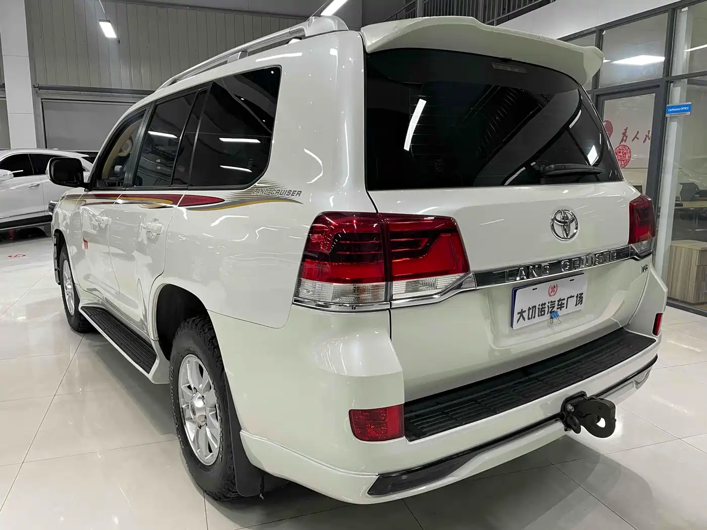Toyota Land Cruiser (Import) фото 12