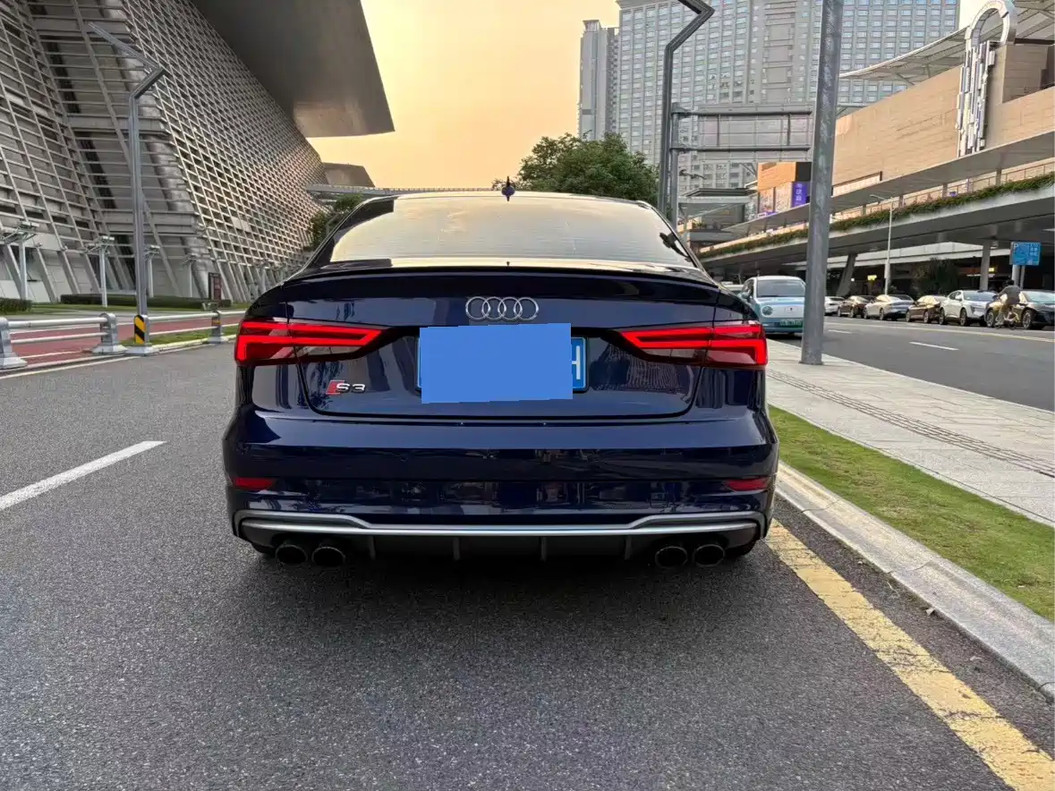 Audi S3 2018 2017 Facelift S3 2.0T Limousine