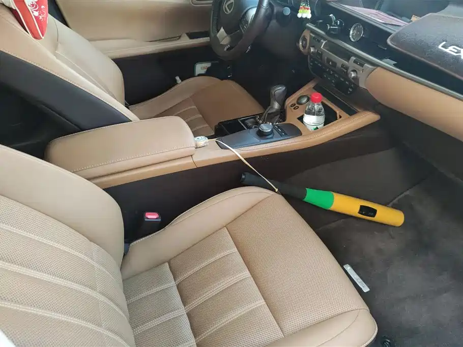 Lexus ES 2015 200 Elite Edition фото 8