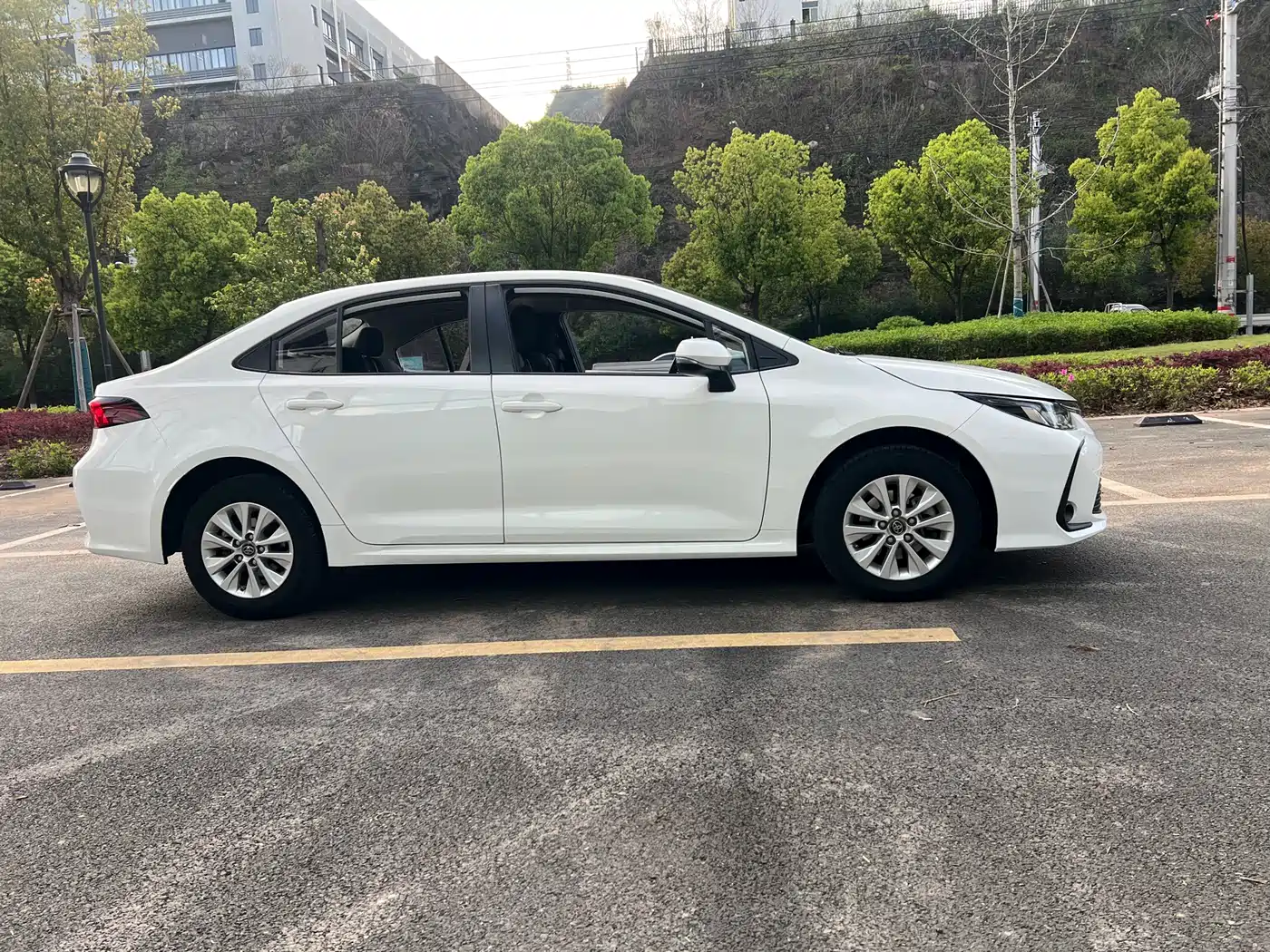 Toyota Corolla 2023 1.2T Pioneer Edition фото 4