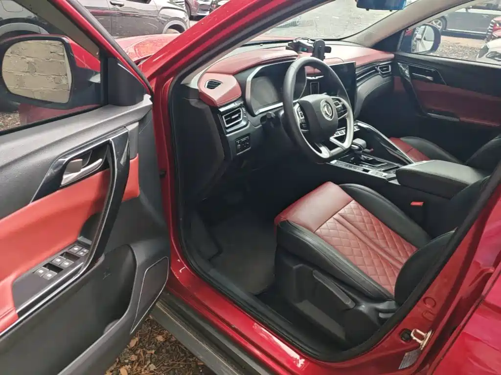Dongfeng Fengxing Fengxing T5 2019 2018 230T CVT Smart Joy Type